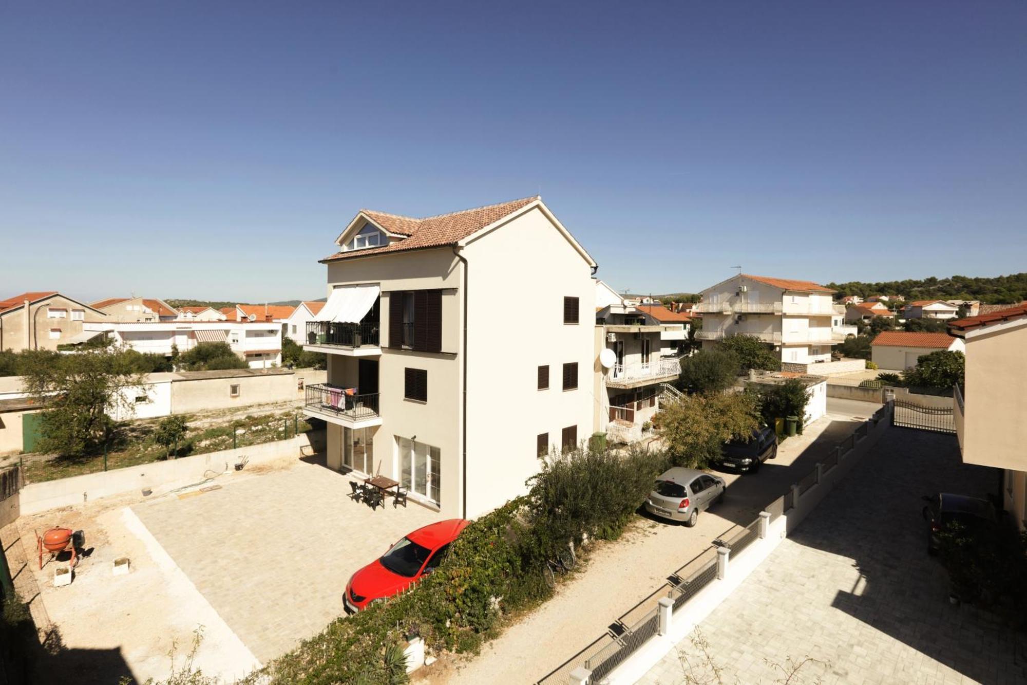 Apartment By The Sea Brodarica, Sibenik - 466 *
